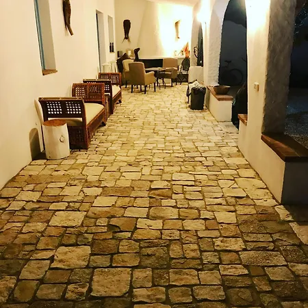 Barbagallo Villa *